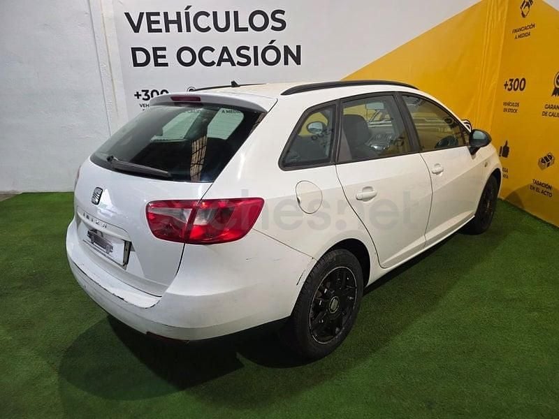 Usado Seat Ibiza ST Reference 90 CV (66 kW) 2012 Blanco Familiar