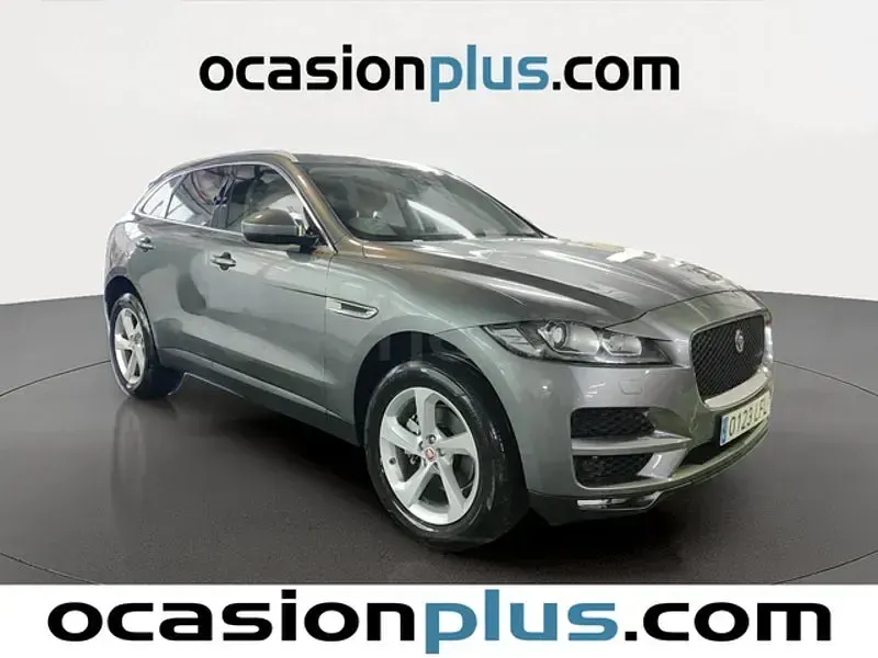 Usado Jaguar F-Pace Prestige 250 CV (183 kW) 2020 Gris / plata SUV