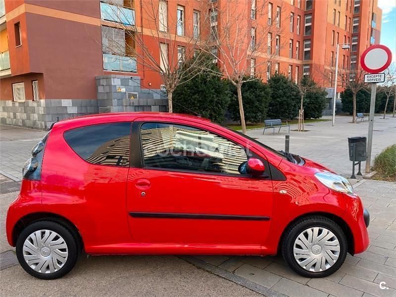 Usado Citroën C1 68 CV (50 kW) 2005 Rojo Utilitario