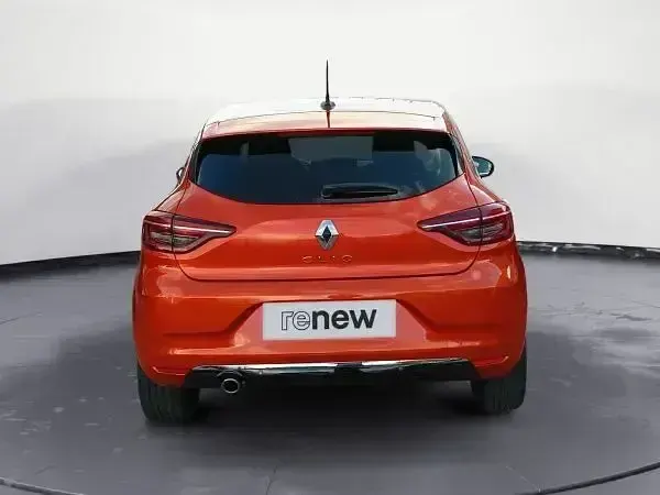 Usado Renault Clio IV Zen 130 CV (95 kW) 2019 Naranja Berlina