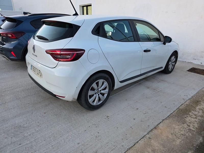 Usado Renault Clio V Business 86 CV (63 kW) 2020 Blanco Utilitario