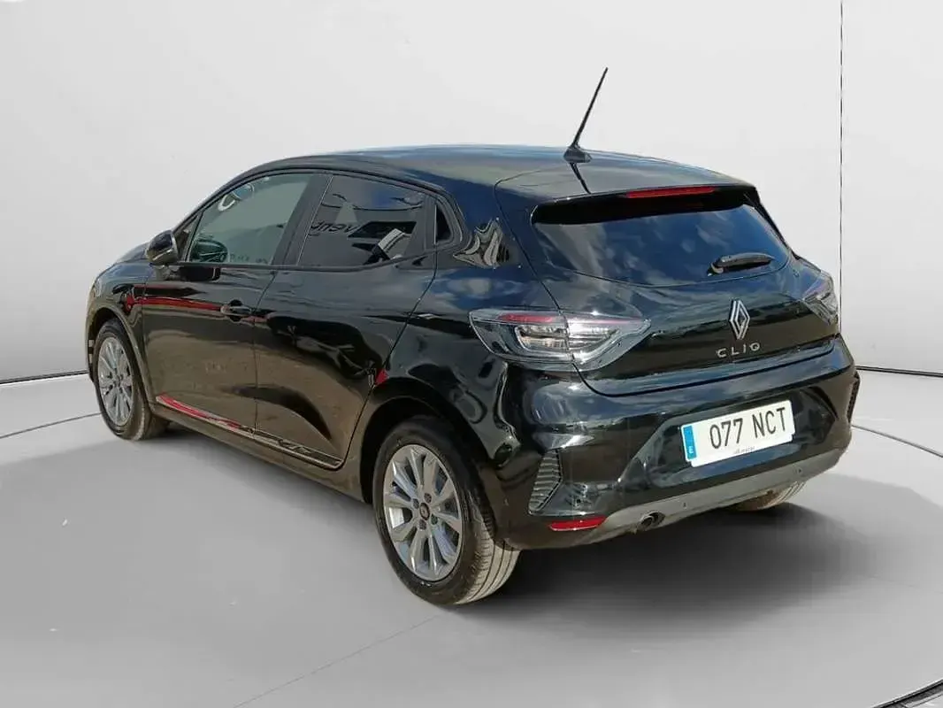 Usado Renault Clio Evolution 101 CV (74 kW) 2025 Negro Utilitario