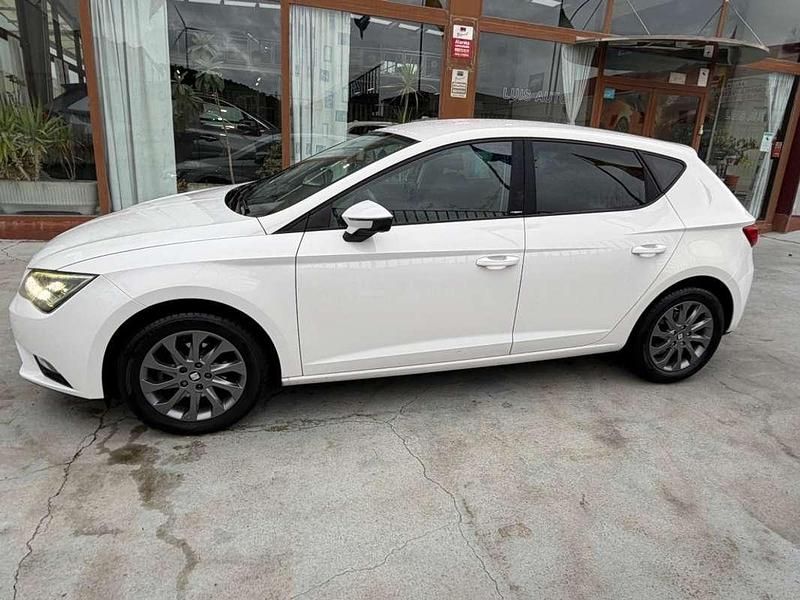 Usado Seat Leon I-Tech 110 CV (80 kW) 2015 Blanco Utilitario