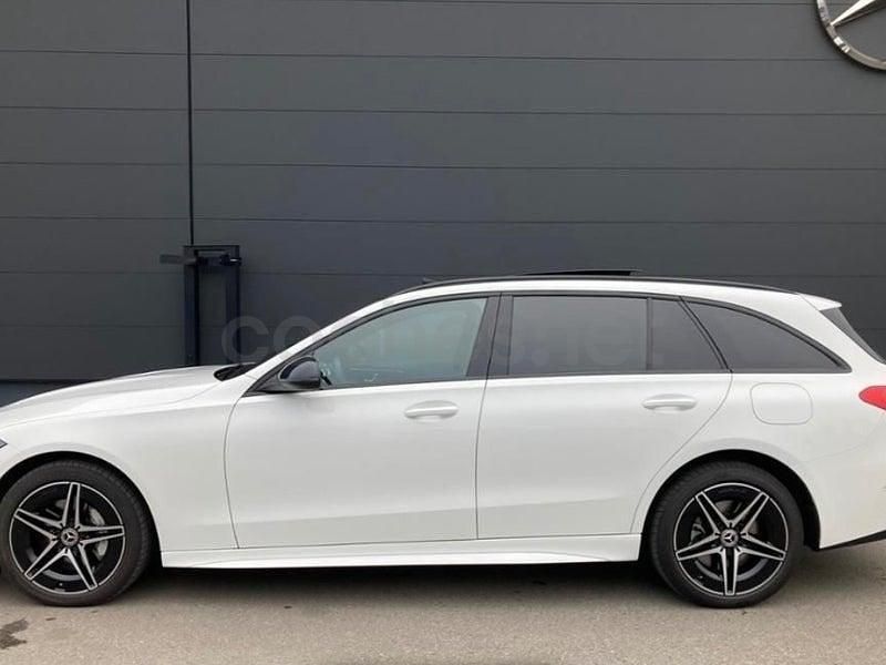 Usado Mercedes C300e 313 CV (230 kW) 2024 Blanco Familiar