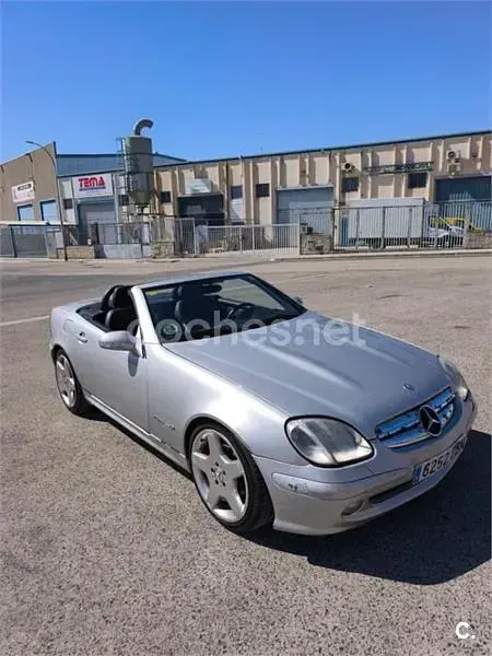 Usado Mercedes SLK230 197 CV (144 kW) 2002 Gris / plata Descapotable