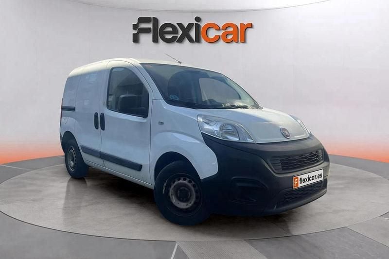 Blanco Usado 2018 Fiat Fiorino Monovolumen | 7590 € (Super precio) - Imagen 1/4