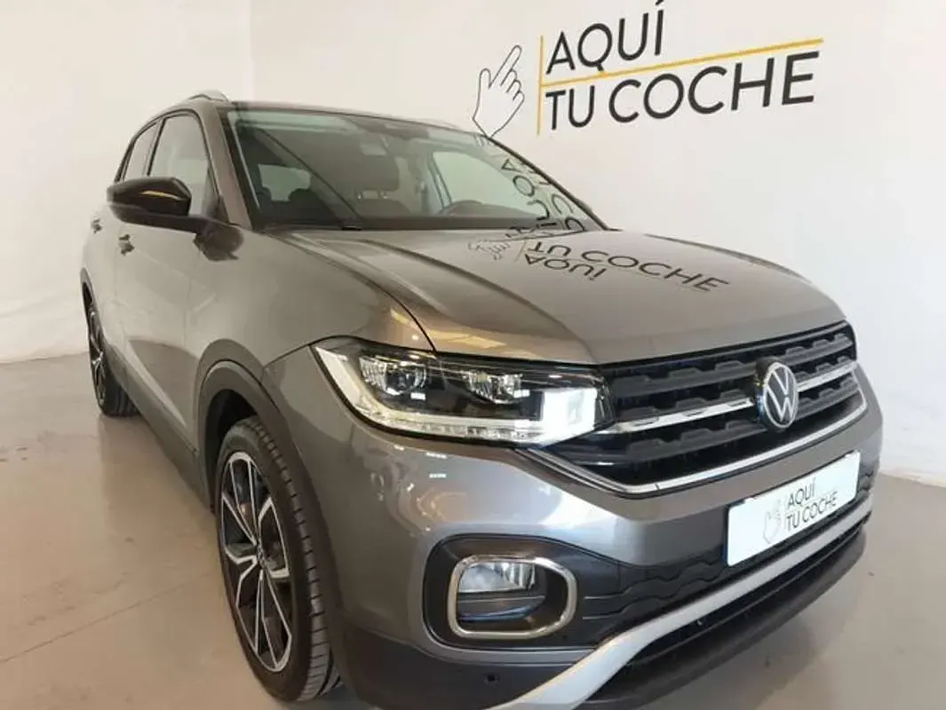 Usado VW T-Cross Sportline 150 CV (110 kW) 2021 Gris SUV