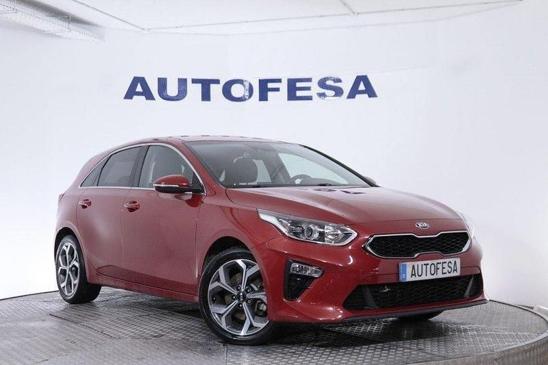 Usado Kia Ceed GT GT-Line 115 HP (84 kW) 2019 Vermelho Citadino