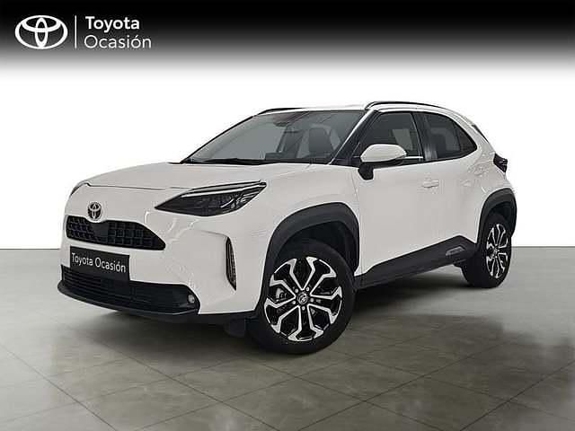 Usado Toyota Yaris Hybrid Active 130 CV (95 kW) 2025 Gris Pickup/Camioneta