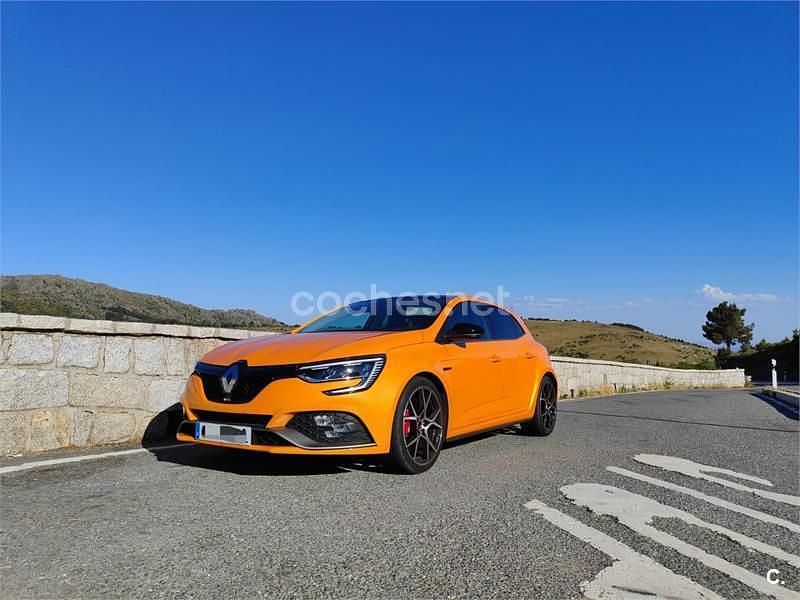 Usado Renault Mégane IV Trophy 300 CV (220 kW) 2021 Naranja Berlina
