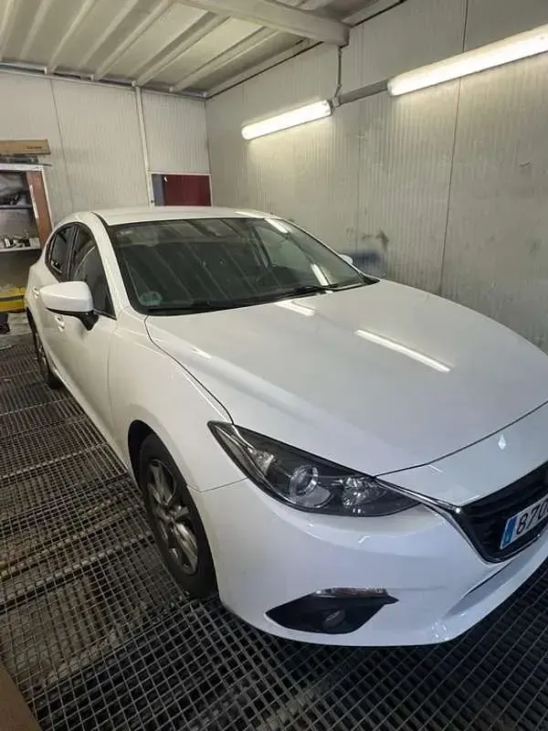 Usado Mazda 3 Style 150 CV (110 kW) 2015 Blanco Utilitario
