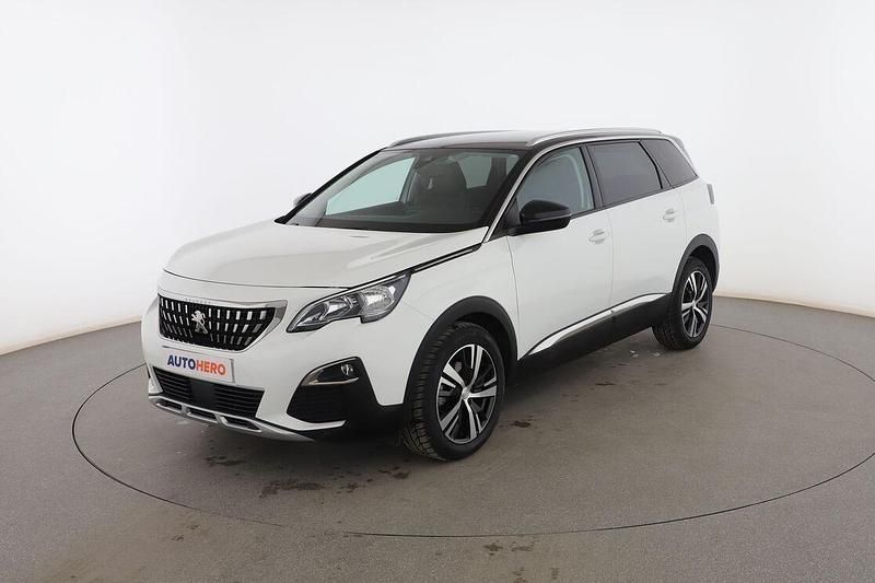 Blanco Usado 2021 Peugeot 5008 Allure Monovolumen | 19.999 € (Precio justo) - Imagen 1/3