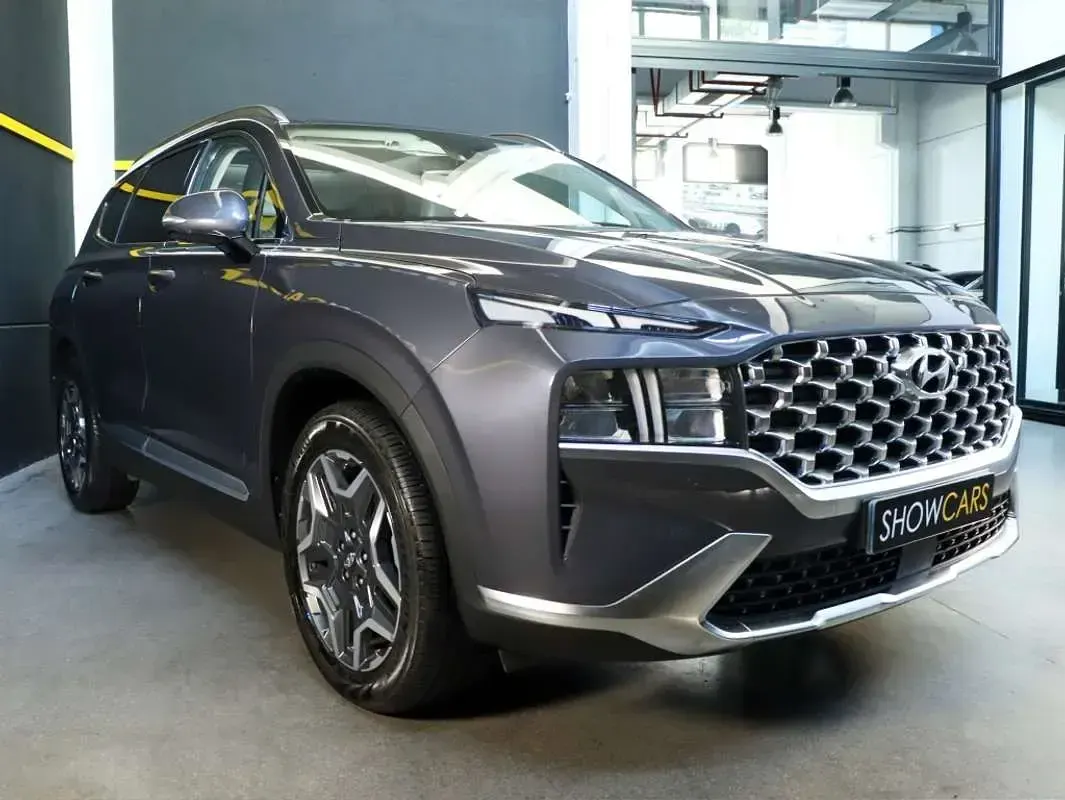 Usado Hyundai Santa Fe 265 CV (194 kW) 2022 Gris SUV