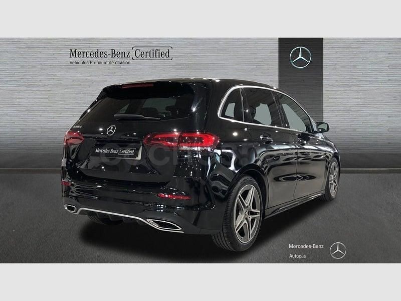 Usado Mercedes B180 116 CV (85 kW) 2022 Negro Monovolumen