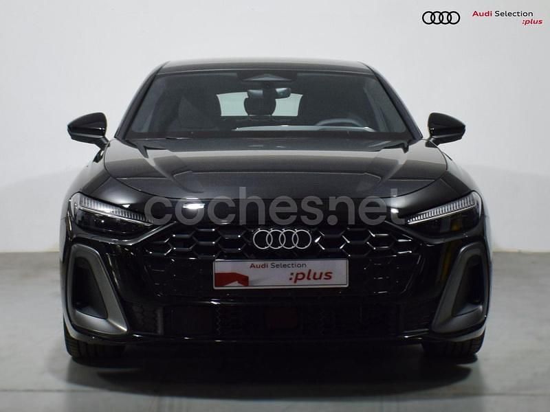 Usado Audi A5 Business 204 CV (150 kW) 2025 Negro Berlina