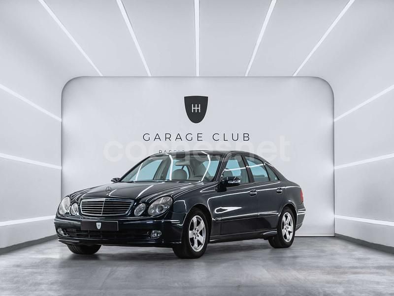 Usado Mercedes E320 Classic 224 CV (164 kW) 2003 Azul Berlina