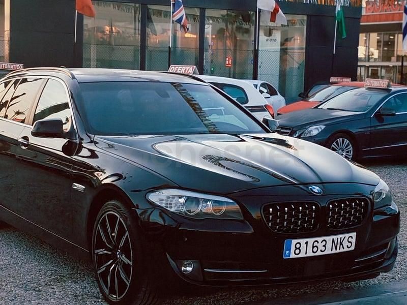 Käytetty BMW 530 Sport Line 258 HP (189 kW) 2012 Musta Farmari