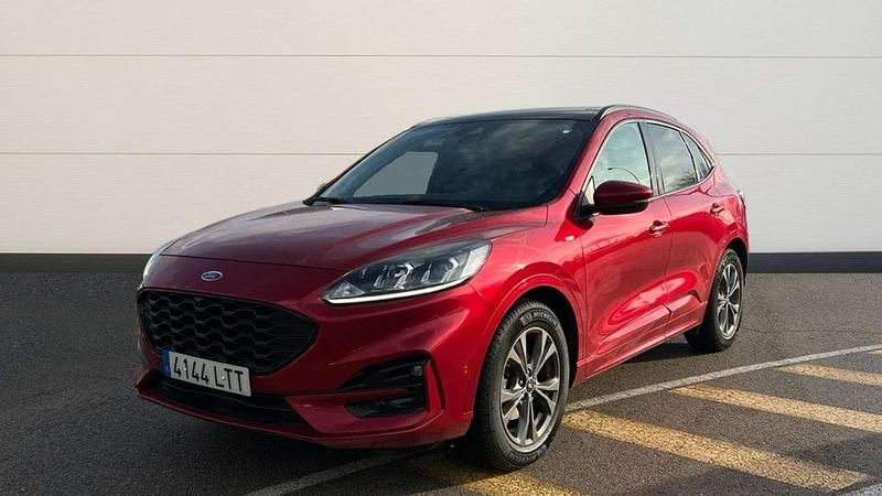 Usado Ford Kuga ST-Line 192 CV (141 kW) 2021 Rojo SUV