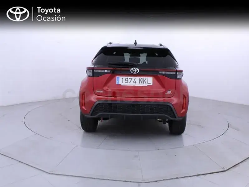 Nuevo Toyota Yaris Cross Sport 130 CV (95 kW) 2026 Rojo SUV