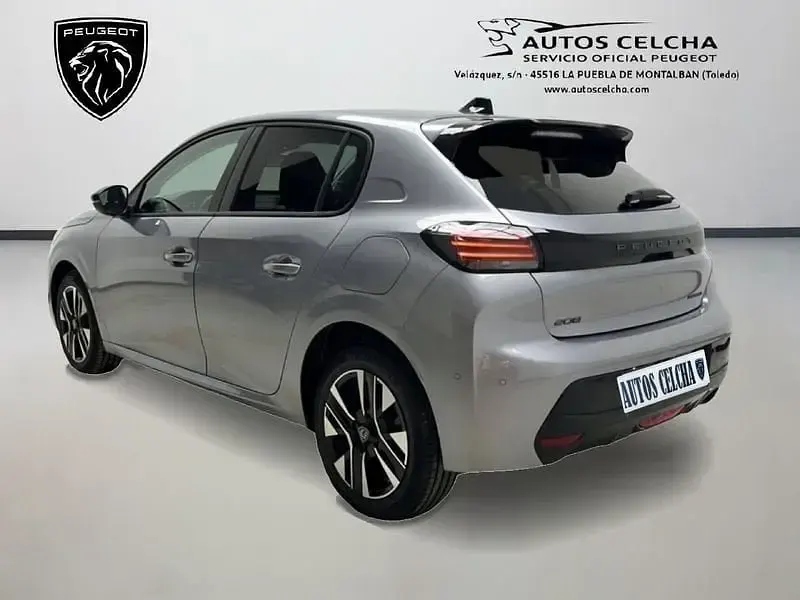 Usado Peugeot 208 Allure 100 CV (73 kW) 2025 Gris Utilitario