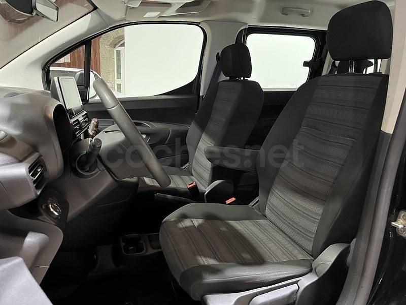 Usado Opel Combo Life Edition+ 102 CV (75 kW) 2022 Negro Monovolumen