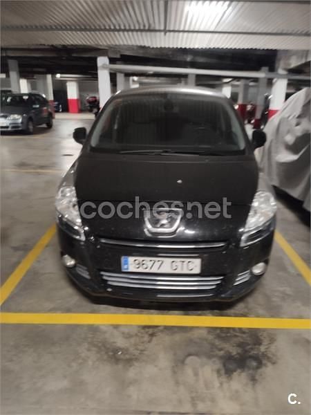 Usado Peugeot 5008 110 CV (80 kW) 2010 Negro Monovolumen