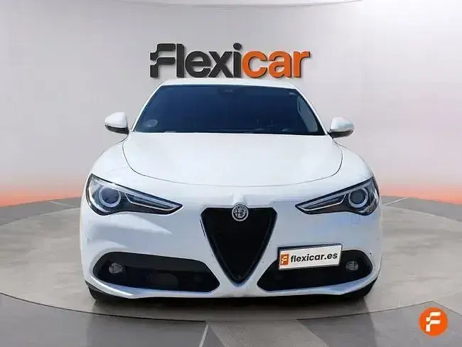 Usado Alfa Romeo Stelvio Executive 160 CV (117 kW) 2020 Blanco SUV