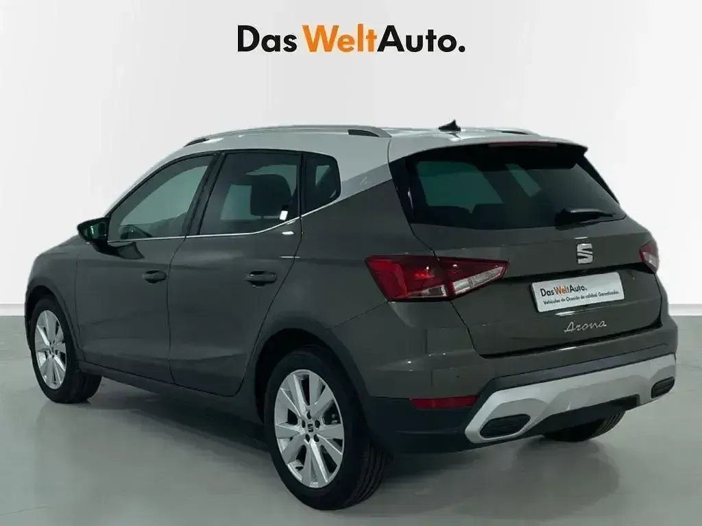 Usado Seat Arona Xperience 115 HP (84 kW) 2025 Cinzento SUV