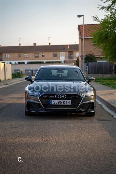Usado Audi A7 Ambiente 286 CV (210 kW) 2019 Gris / plata Berlina