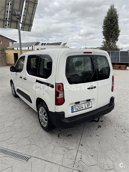 Usado Citroën Berlingo Live 102 CV (75 kW) 2021 Blanco Monovolumen