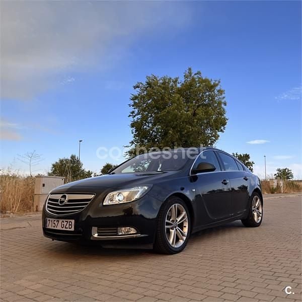 Negro Usado 2010 Opel Insignia Sport Berlina | 5850 € (Precio justo) - Imagen 1/4