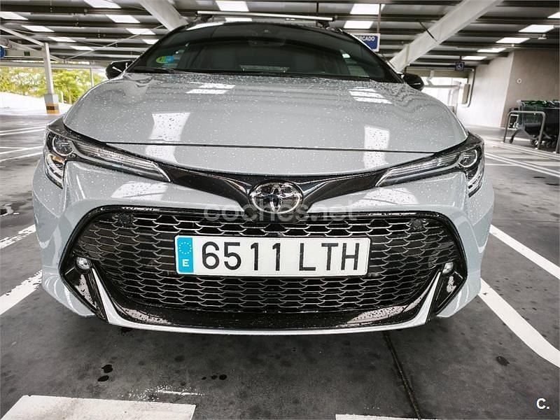 Usado Toyota Corolla Sport 180 CV (132 kW) 2021 Gris / plata Familiar