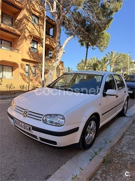 Usado VW Golf IV Advance 100 CV (73 kW) 2001 Blanco Berlina