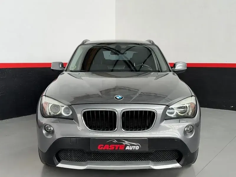 Usado BMW X1 143 CV (105 kW) 2011 Gris / plata SUV