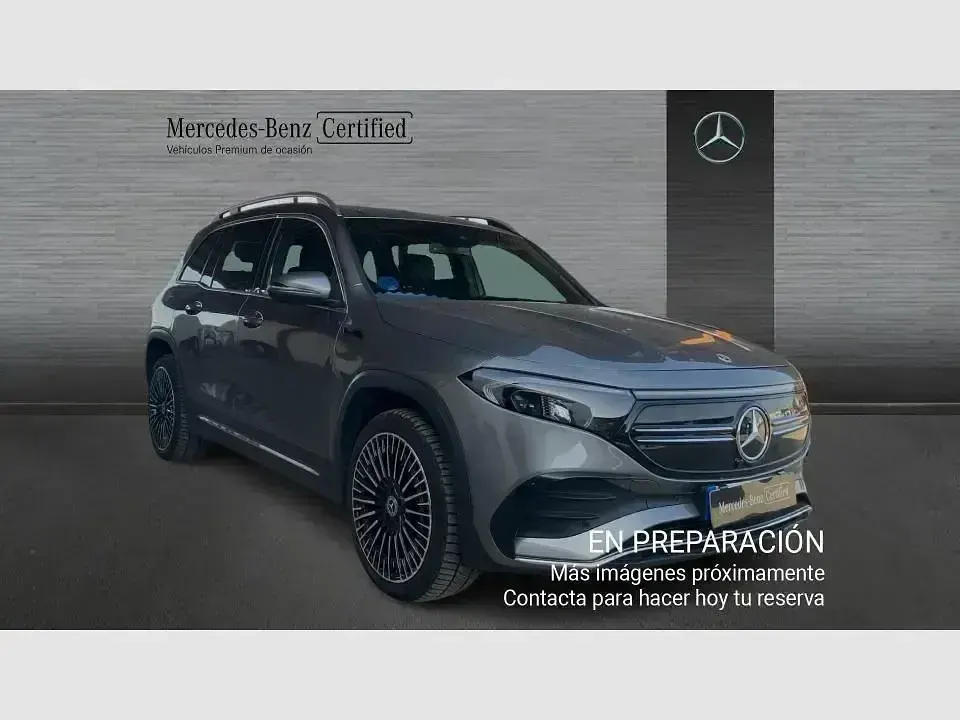 Usado Mercedes EQB300 167 kW (228 CV) 2022 Gris SUV