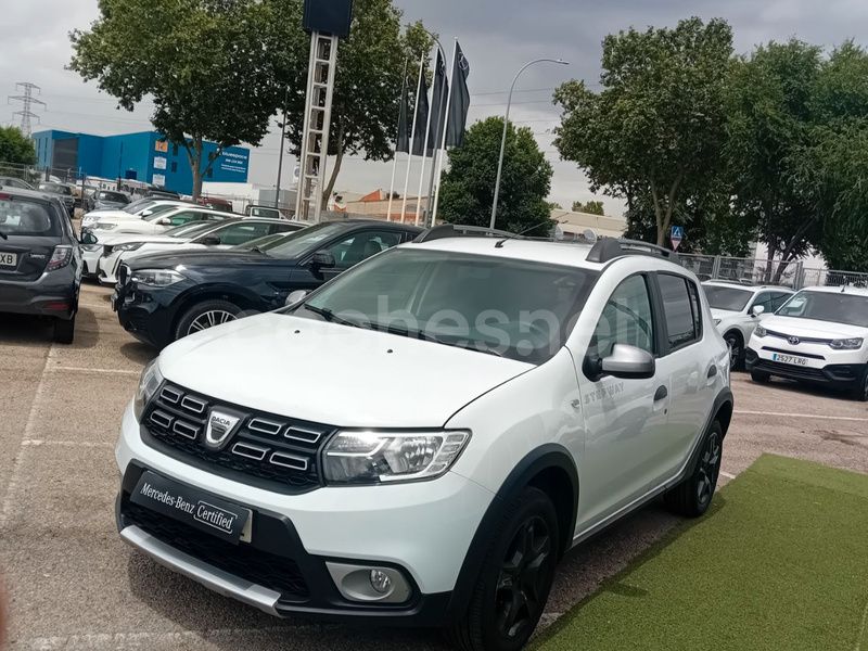 Blanco Usado 2017 Dacia Sandero Stepway Utilitario | 9900 € (Precio justo) - Imagen 1/4
