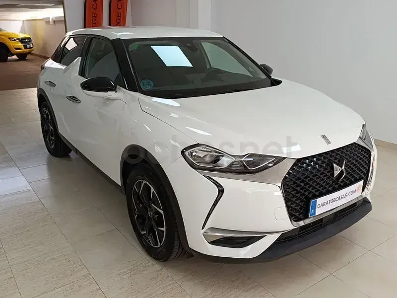 Usado DS Automobiles DS3 Crossback So Chic 100 CV (73 kW) 2019 Blanco SUV