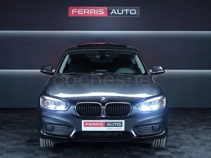 Usado BMW 118 Comfort Edition 136 CV (100 kW) 2015 Gris / plata Utilitario