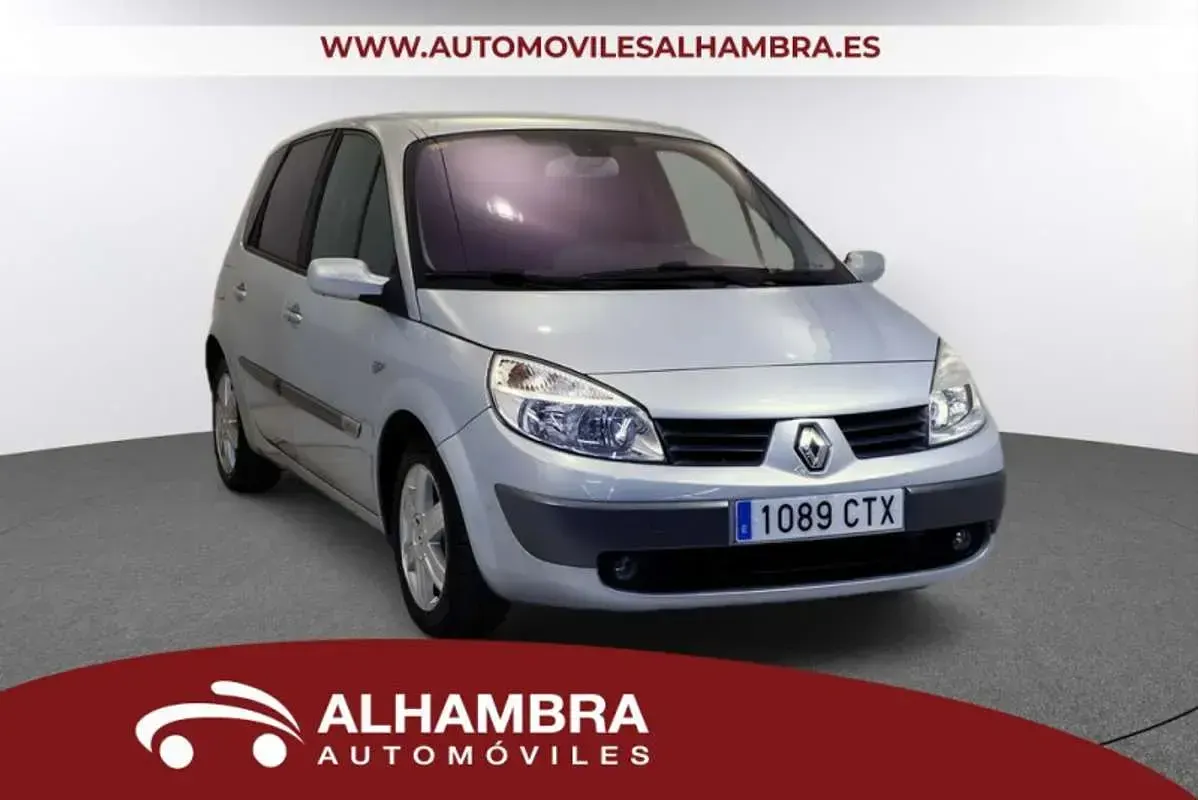 Usado Renault Scenic E-Tech Iconic 160 kW (218 CV) 2004 SUV