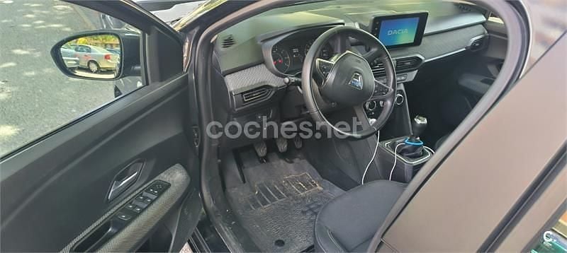 Gris / plata Usado 2022 Dacia Sandero Comfort Utilitario | 11.500 € (Buen precio) - Imagen 1/4