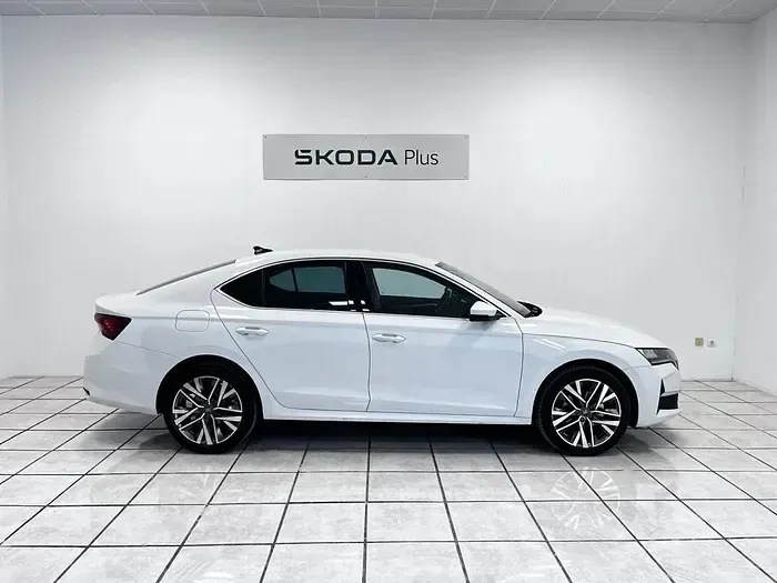 Usado Skoda Octavia 116 CV (85 kW) 2026 Blanco Utilitario