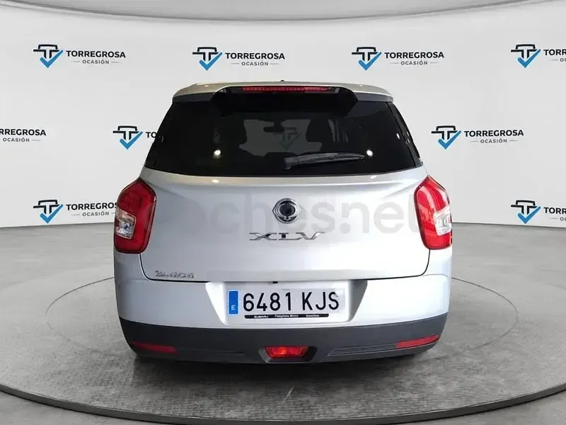 Usado SsangYong XLV 128 CV (94 kW) 2018 Gris / plata SUV