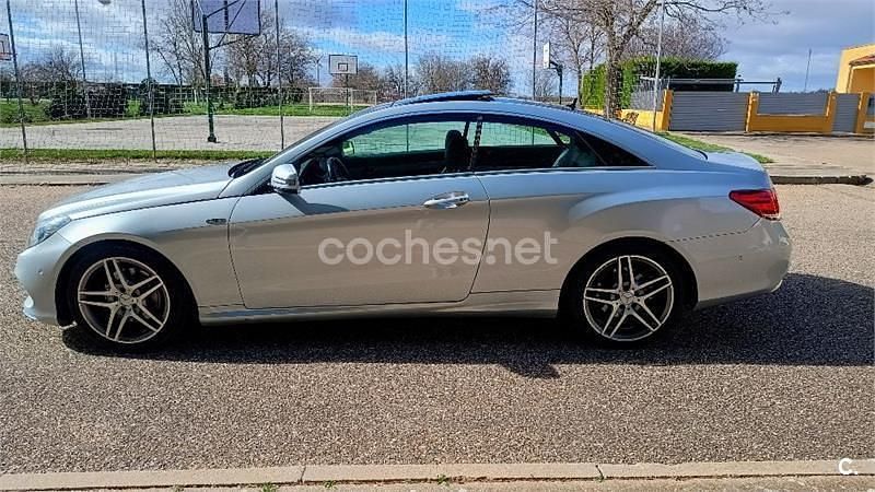 Usado Mercedes E250 204 CV (150 kW) 2015 Gris / plata Coupe