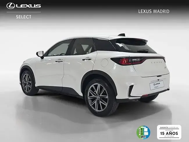 Usado Lexus LBX 136 CV (100 kW) 2026 Blanco SUV