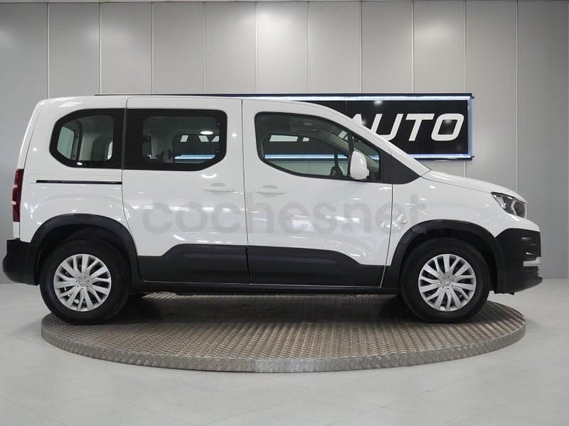 Usado Peugeot Rifter Active 100 CV (73 kW) 2021 Blanco Monovolumen