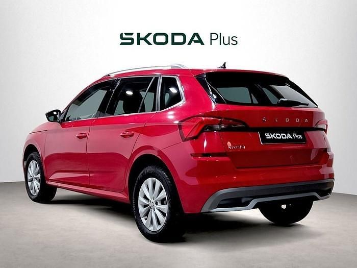 Rojo Usado 2022 Skoda Kamiq Ambition SUV | 18.040 € (Precio justo) - Imagen 1/4