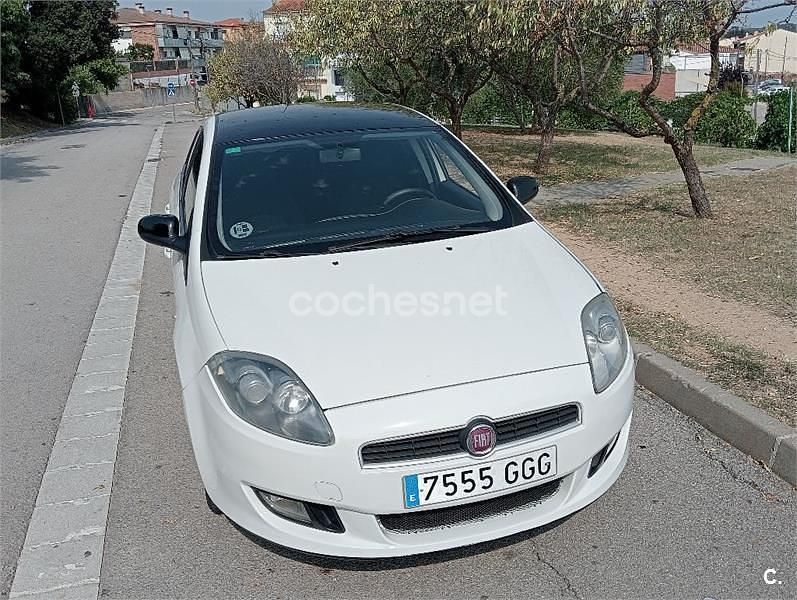 Blanco Usado 2008 Fiat Bravo Dynamic Utilitario | 2990 € (Super precio) - Imagen 1/4
