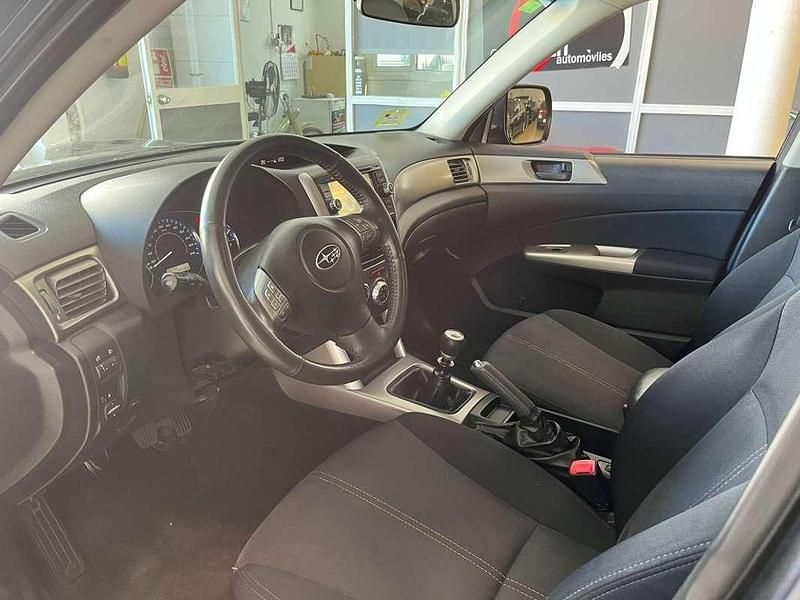 Usado Subaru Forester Sport 147 CV (108 kW) 2011 Negro SUV