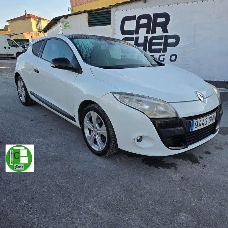 Usado Renault Mégane III Dynamique 111 CV (81 kW) 2009 Blanco Coupe
