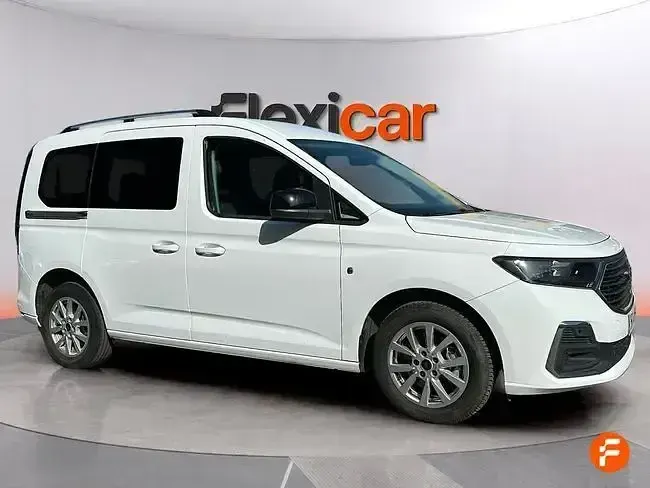 Usado Ford Tourneo Connect Sport 122 CV (89 kW) 2023 Blanco Monovolumen